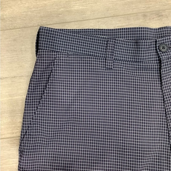 Men's PGA Tour 34 Medium Chino Khakis Shorts Golf Blue Grid Lightweight 5 Pocket - Picture 4 of 7